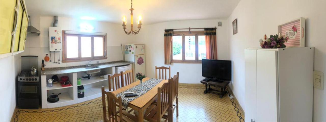Hospedaje Amilcar Esquel Esterno foto