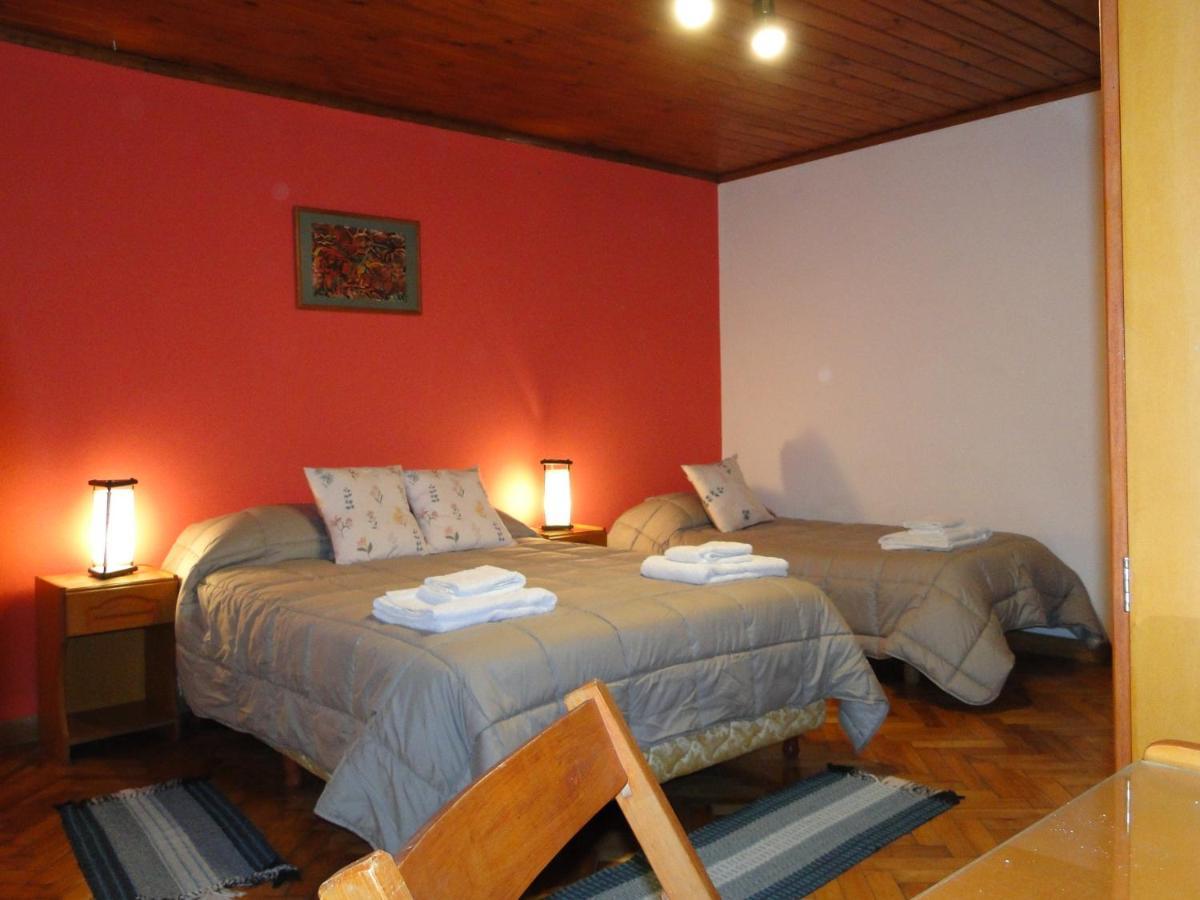 Hospedaje Amilcar Esquel Esterno foto